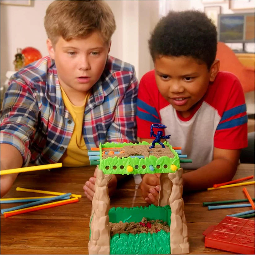 Kinetic Sand Family Board Game – Quicksand Sensory Fidget Toy for Fun & Relaxation